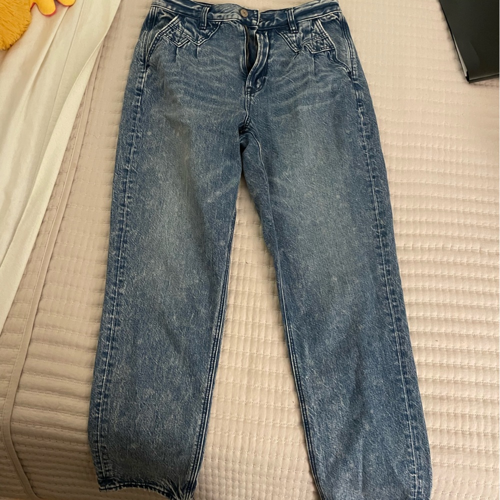 American Eagle Mom Jeans